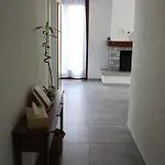 Ca Meriggio Bright Within Walking Distance Of The River Apartament *