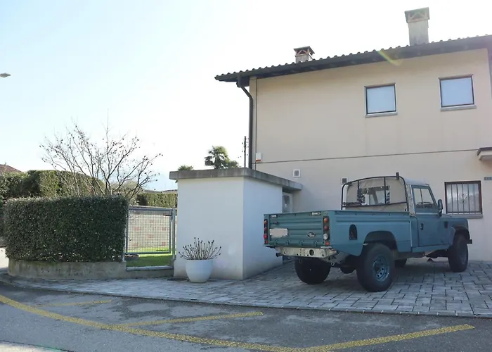 Ca Meriggio Bright Within Walking Distance Of The River *