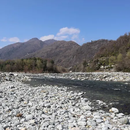 Ca Meriggio Bright Within Walking Distance Of The River Losone