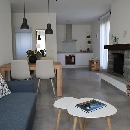 Cà Meriggio Bright Within Walking Distance Of The River Apartamento
